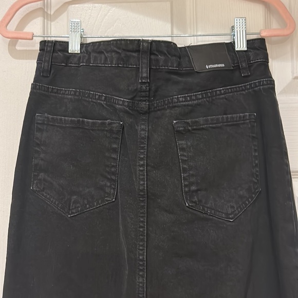 Stradivarius long slit skirt size 38 (US size 6) - Picture 5 of 5